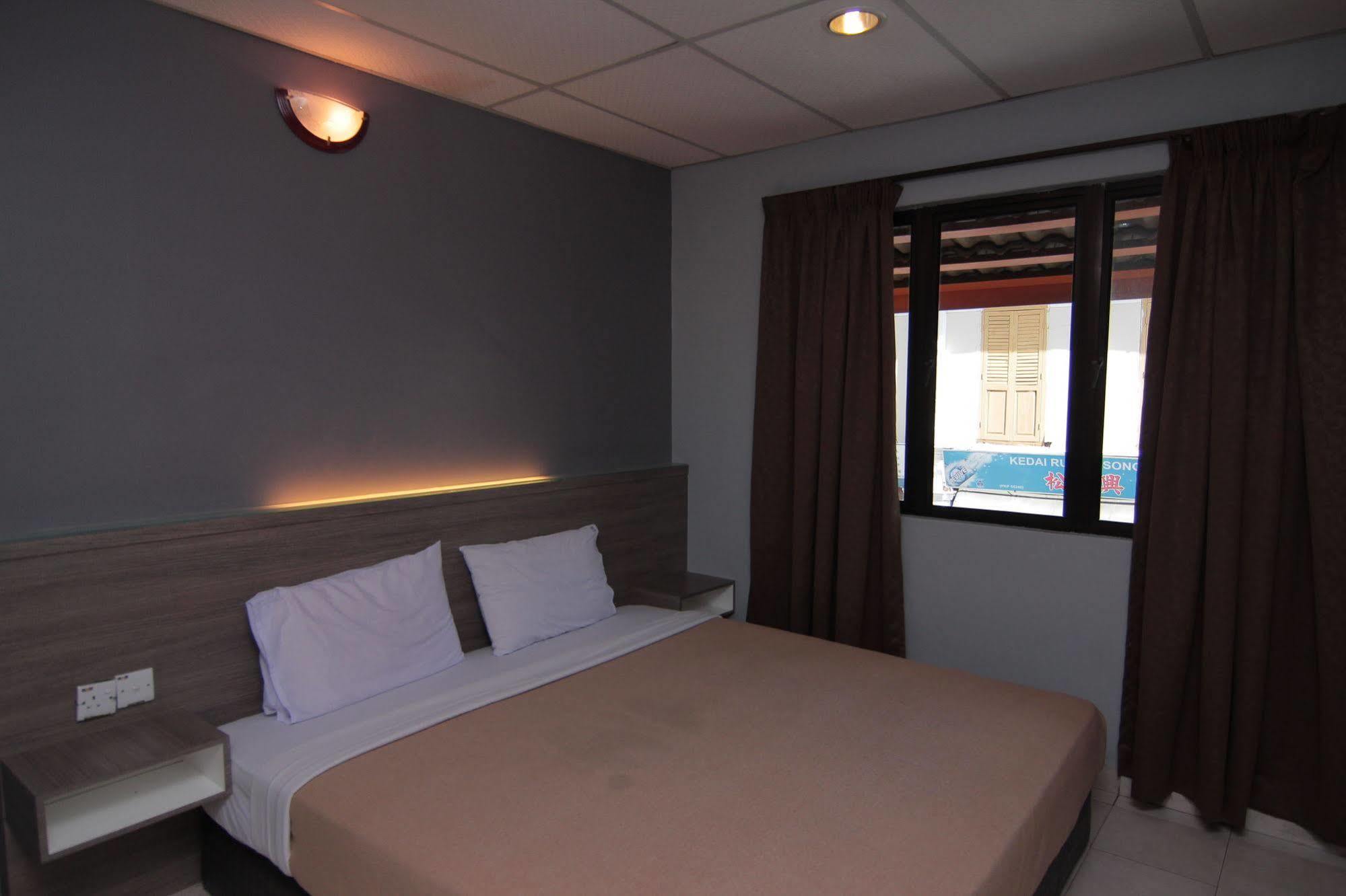Yellow Mansion Hotel Malacca Екстериор снимка